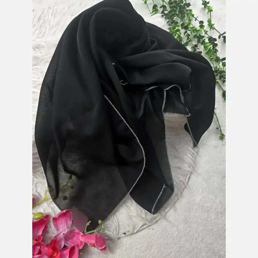 روسری کرپ حریر دور دوزی ترانه فری سایز دور طلایی نقره ای