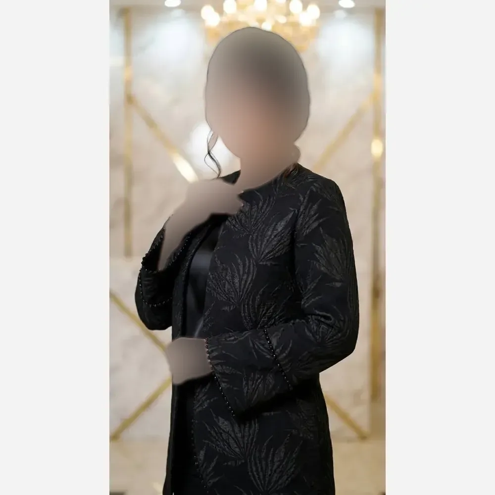 کت شلوار مجلسی ترنم 2 مدل دو زنانه طرح برجسته ژاکارد کرستال مروارید سایز 1 و 2