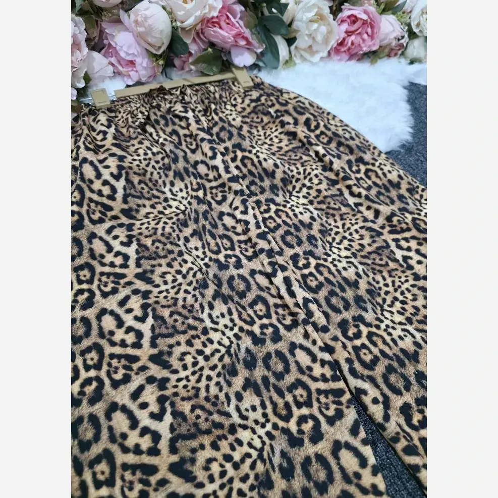 کت کنفی تیارا 317 زنانه در رنگهای مشکی، کرم، طوسی و استخوانی در سایزهای 1 و 2