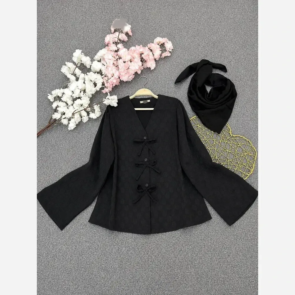 ست مانتو و اسکارف رابرت کریشه شیمر وارداتی فری سایز