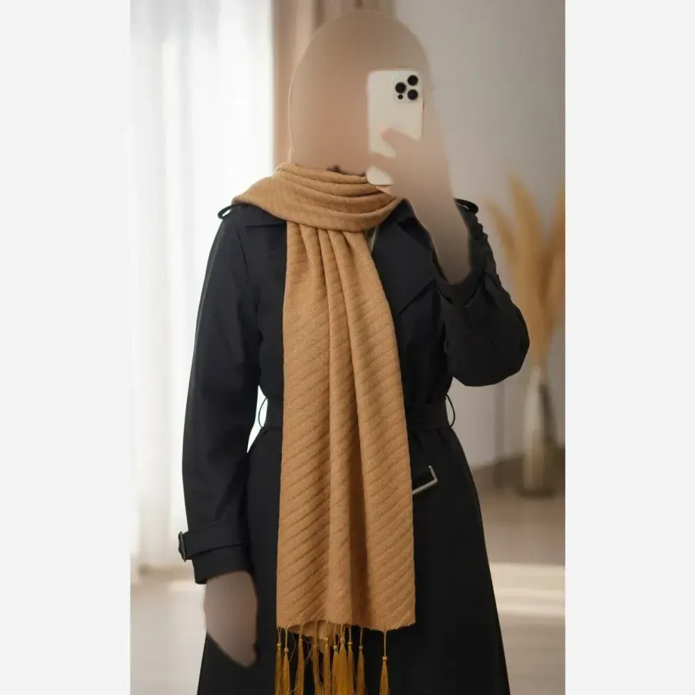 شال مخمل پلیسه چهار فصل ابعاد 192 در 65 سانتی متر