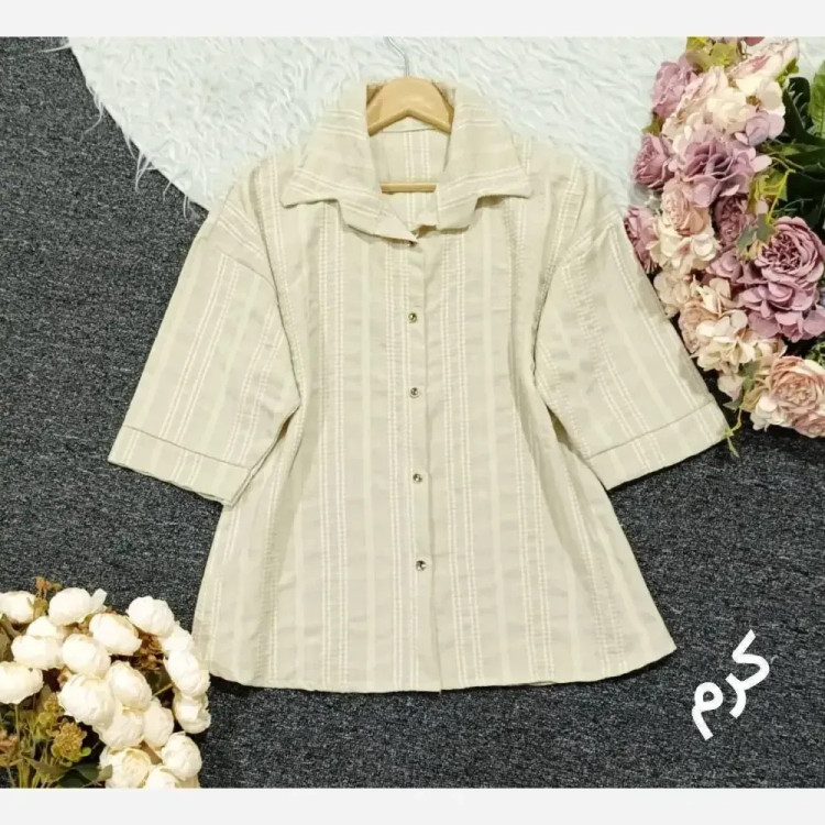 شومیز باکسی کوک دوزی درجه یک فری سایز رنگ نسکافه ای و کرم