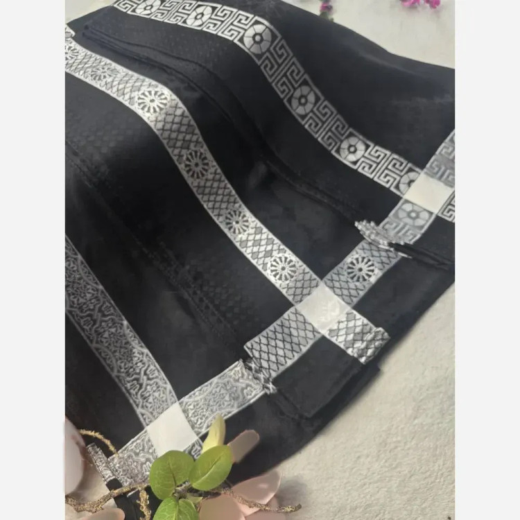 روسری دورو حاشیه نقره ژاکارد ابریشم ترک ابعاد 90 در 90