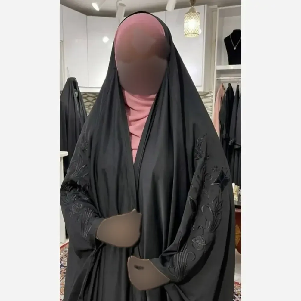 چادر جده گلدوزی پروانه جنس کن کن ندا مروارید رنگ مشکی