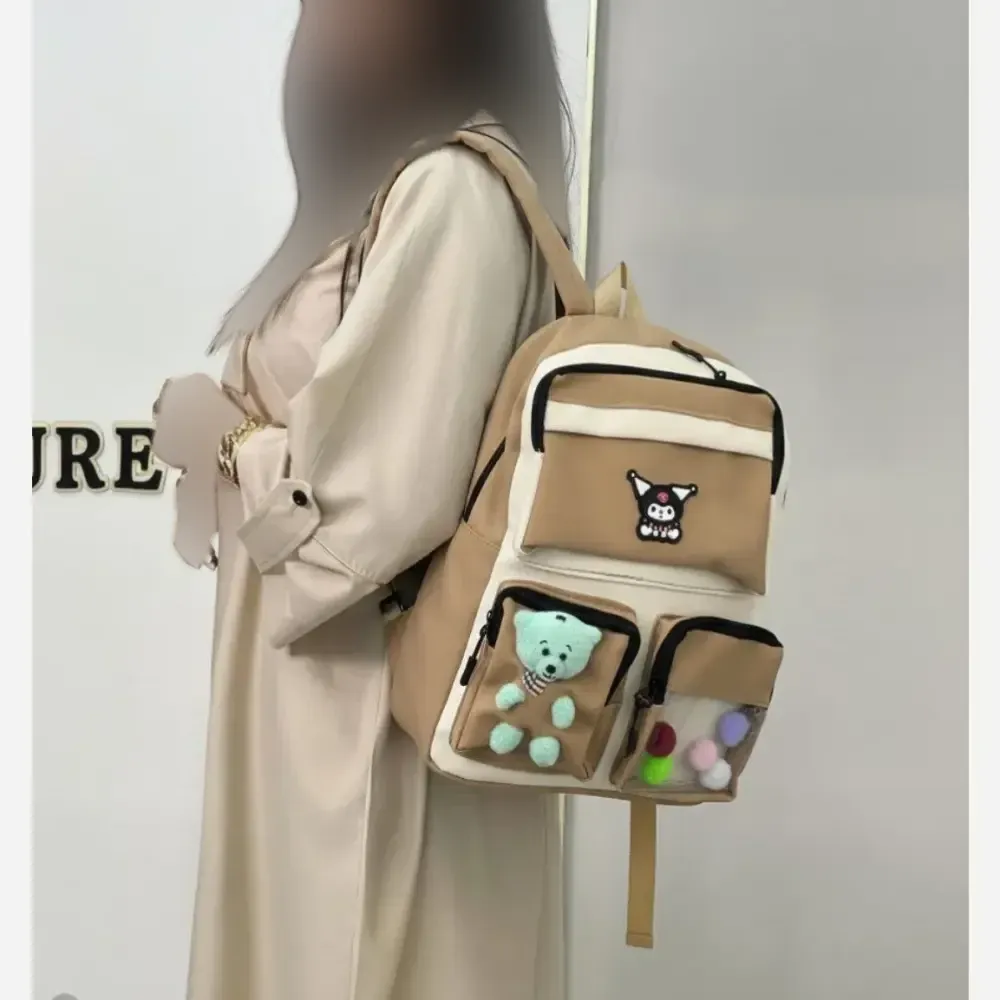 کوله پشتی مدل کرومی جنس چرم خیس رنگ نسکافه ای سایز 33 در 40 سانتیمتر