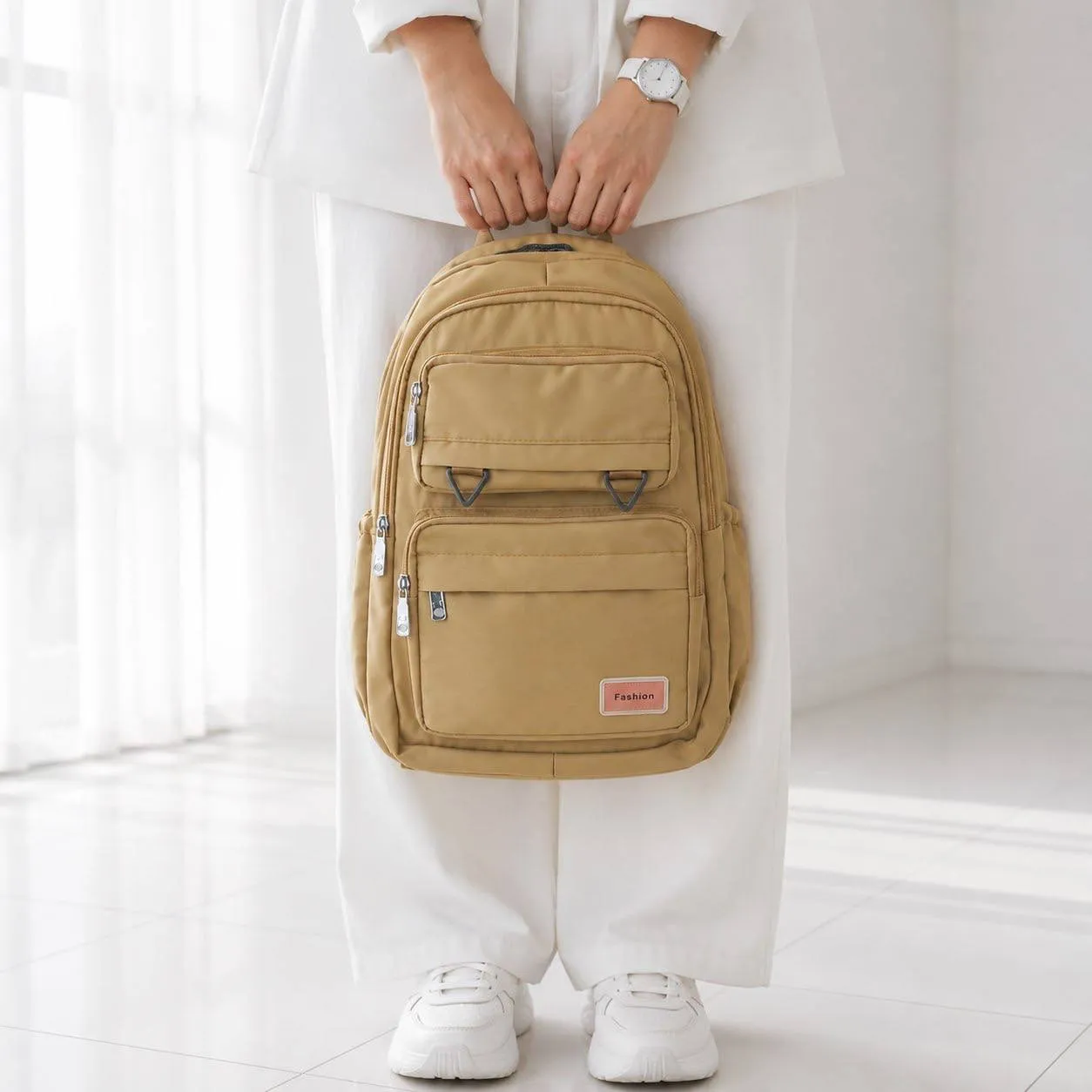 کوله پشتی مدرسه و دانشگاه جنس کجراه خارجی ابعاد 45 در 30 سانتیمتر