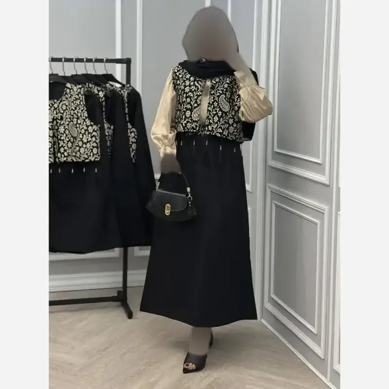ست کت و دامن زنانه ژیله منگوله دار و دامن پرشیا سایز 36 تا 46