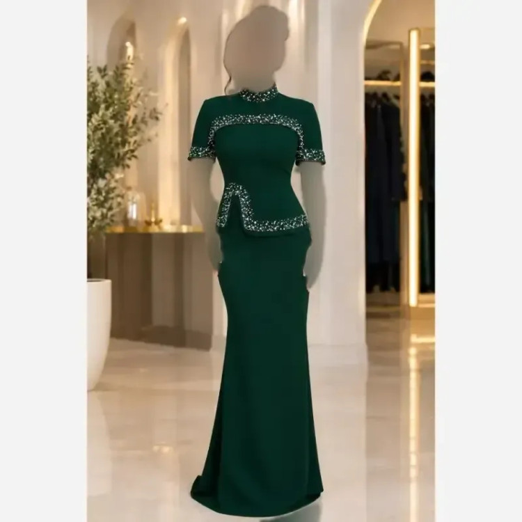ست دوتیکه ماکسی و شنل مدل پریسیما کرپ دالقیچ و حریر مروارید و نگین دار رنگ سرمه ای و مشکی