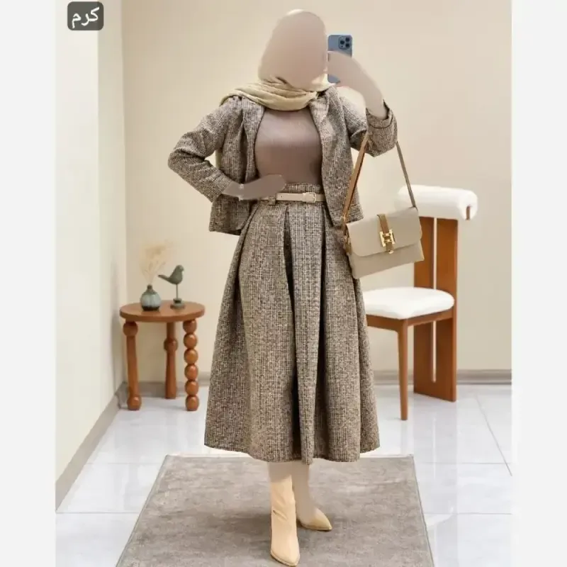 ست کت دامن ریما پاییزه جنس ریما گرم بالا فری سایز 38 تا 44 رنگ کرم نسکافه ای نقرابی