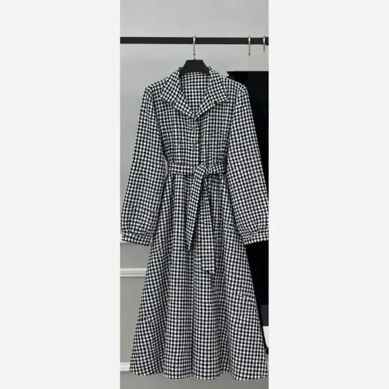 کفتان پاییزه مدل نلا پیردوپل سفید مشکی سایزبندی 38 تا 48