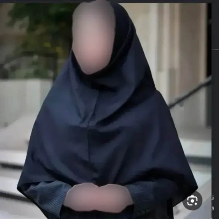 مقنعه کرپ خاویاری مشکی قد 90 و 100 درجه یک