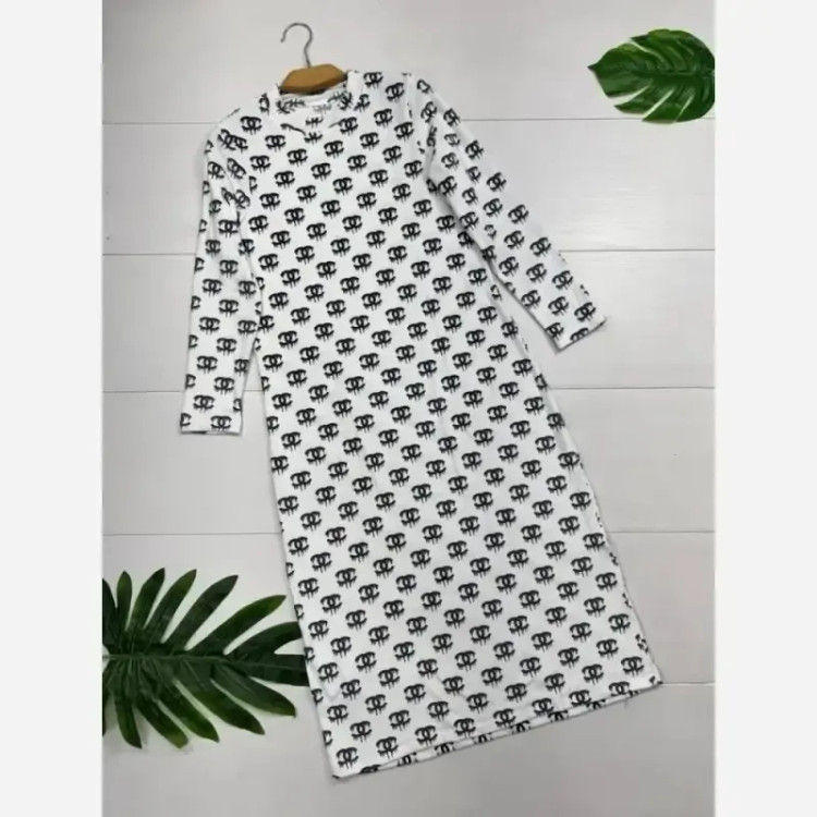 مینی اسکارف قلاب بافی بافت درجه یک لطیف مشکی کرم 50*50 سانت
