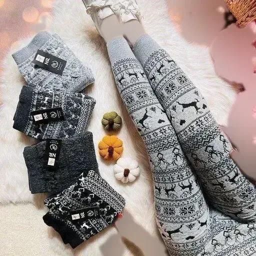 شلوار بافت زنانه طرح گوزن جنس بافت درجه یک فری سایز 38 تا 46