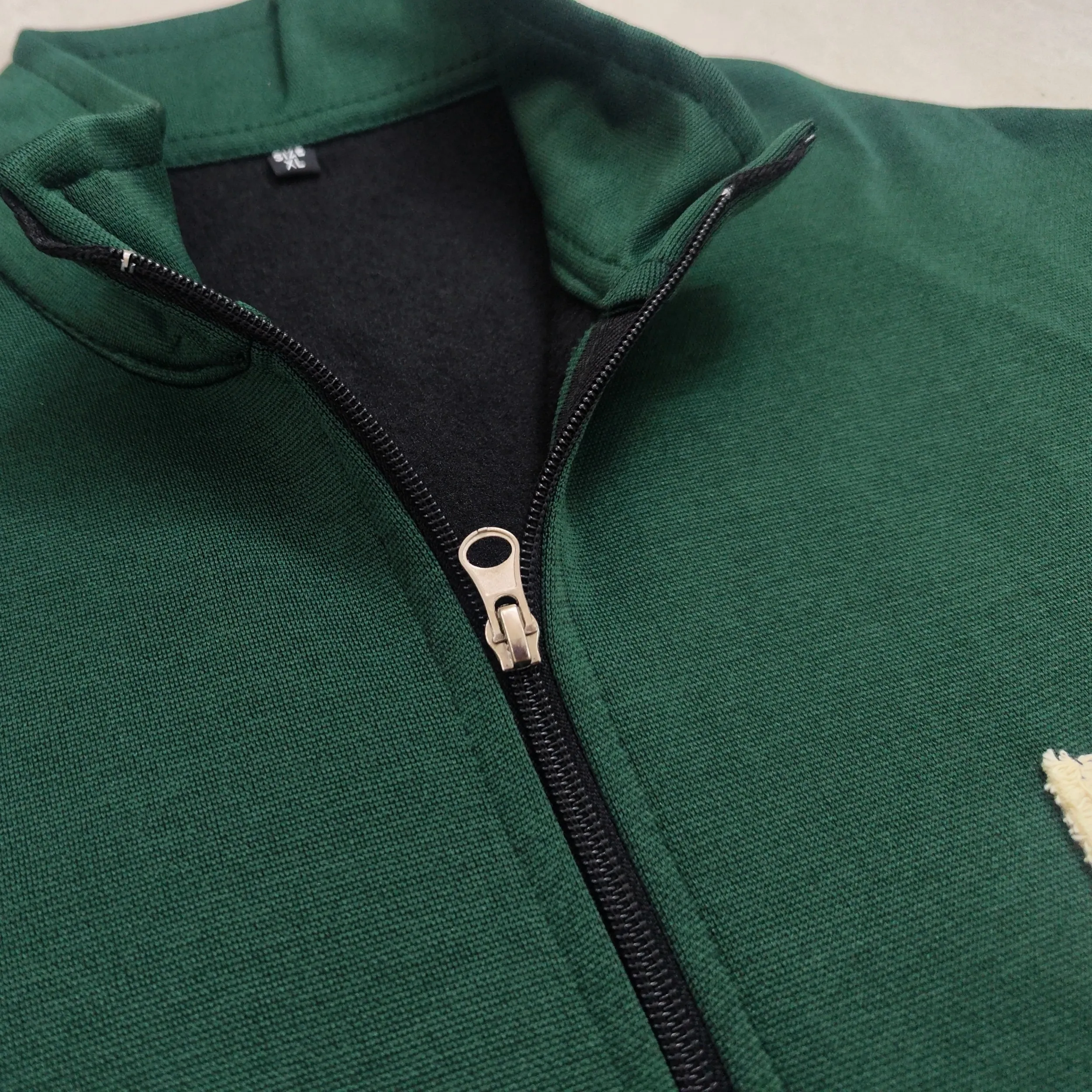 ست سویشرت و شلوار ورزشی داخل کرک مردانه یشمی مدل AMIZIPKANAFGT