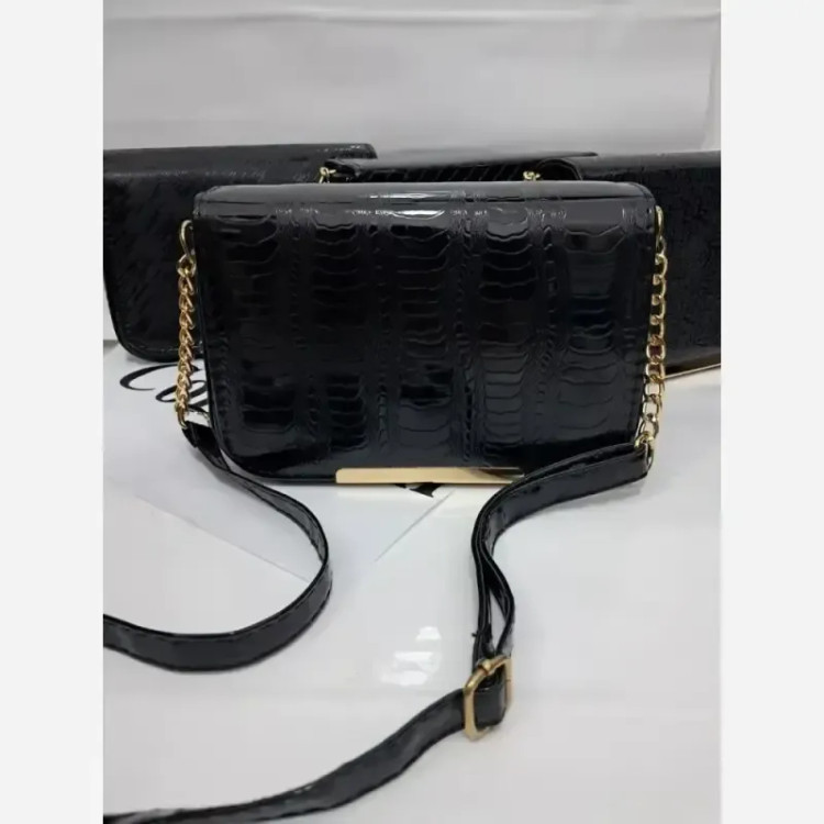 کیف دوشی آرمیتا چرم ورنی درجه یک سایز 15 در 20