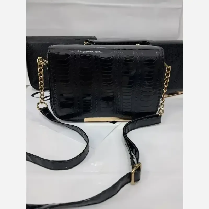 کیف دوشی آرمیتا چرم ورنی درجه یک سایز 15 در 20