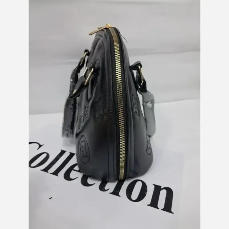 کیف چرمی مشکی زنانه بند دوشی سایز 23 در 23 مدل goldis