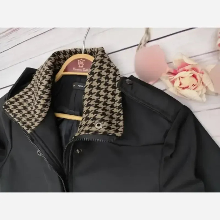 بارانی زنانه کریستال جنس سانتانا وارداتی آستردار رنگ مشکی