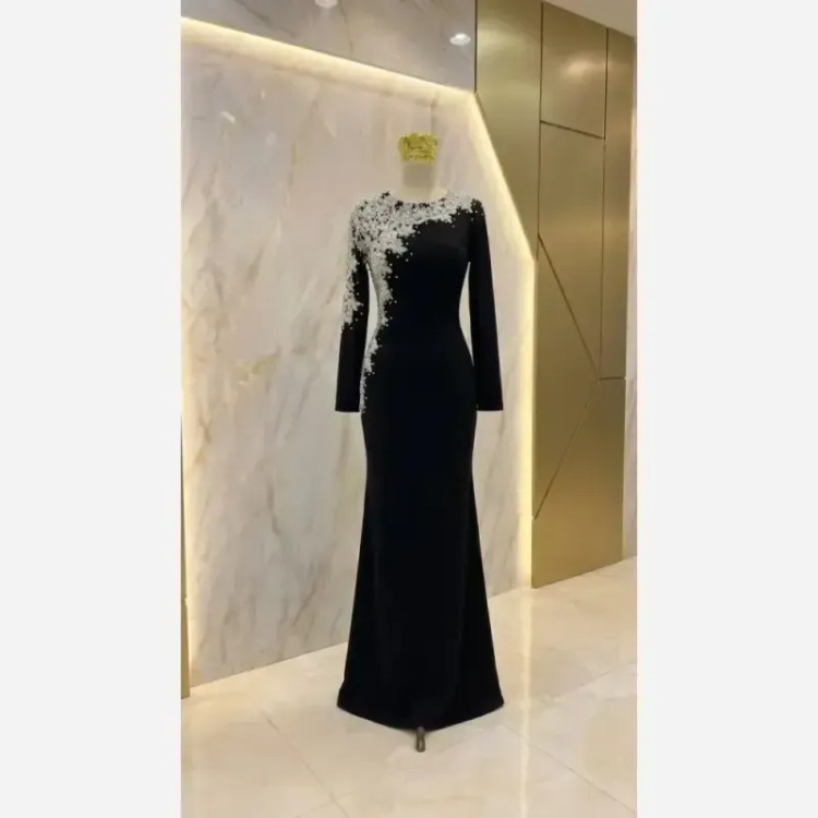 لباس مجلسی بلند زنانه کرپ دالقیچ کاپدار مشکی سایز بزرگ